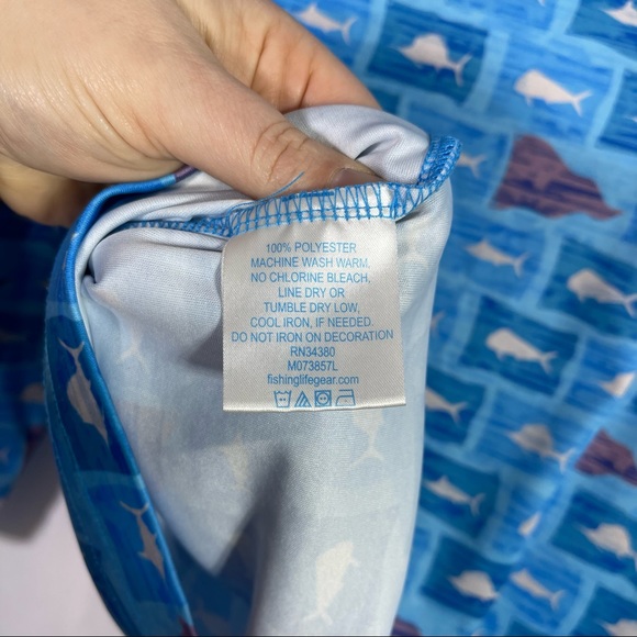 Fishing Life, UPF 50+, Long Sleeve Shirt, Size Medium. Excellent condition! - Picture 5 of 6